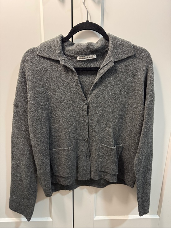 Abercrombie & Fitch Sweaters - Abercrombie Charcoal Gray Knit Button-Front Cardigan